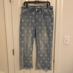 Judy Blue Star Patterned Light Blue Cropped Jeans